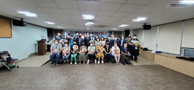 1일 부산장애인종합회관에서 열린 2022 부산장애인기능경기대회 시상식.