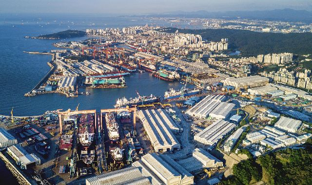 울산시 동구에 있는 현대중공업 전경. 부산일보DB