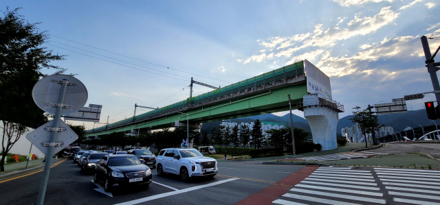 10월부터 철거되는 부산도시철도 2호선 연장구간. 김태권 기자