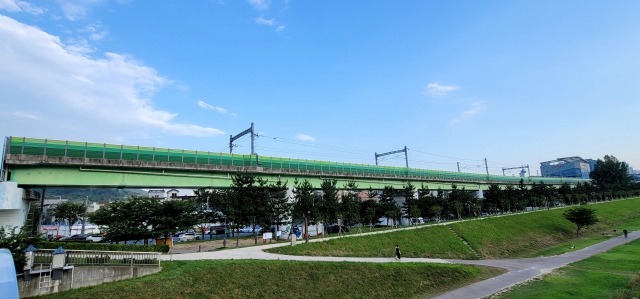 10월부터 철거되는 부산도시철도 2호선 연장구간 전경. 김태권 기자