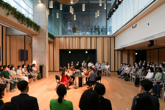 부산 수영구 망미동 복합문화공간 'F1963' 내에 위치한 금난새뮤직센터를 중심으로 다음 달 1일부터 일주일 간 'F1963 서머 뮤직 페스티벌'이 열린다. F1963 제공