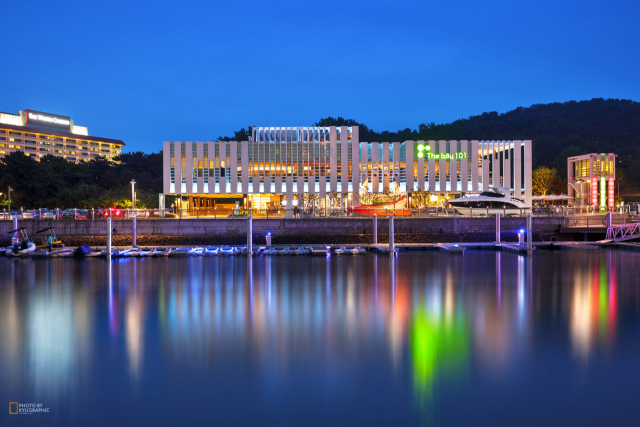 제1회 아트인더베이는 8월 3일부터 5일간 해운대 더베이101에서 열린다. 아트인더베이 제공