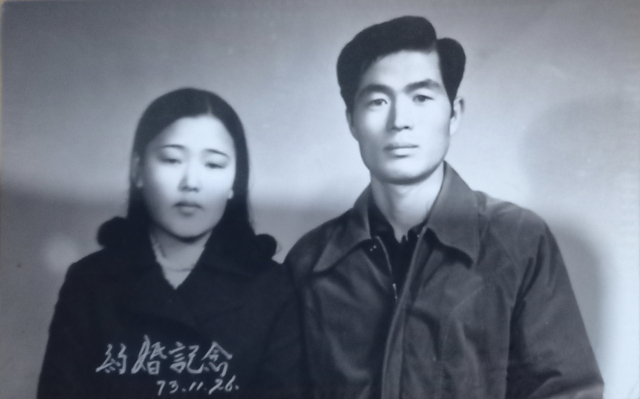 순엽 씨 나이 22살. 전남 광양에서 결혼한 순엽 씨는 부산 고무공장에 취직했던 남편을 따라 부산에 왔다.