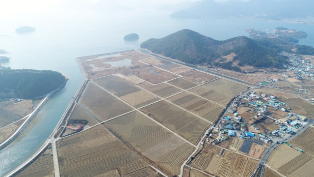 한‧아세안 국가정원으로 탈바꿈할 거제시 동부면 산촌가척지. 부산일보DB