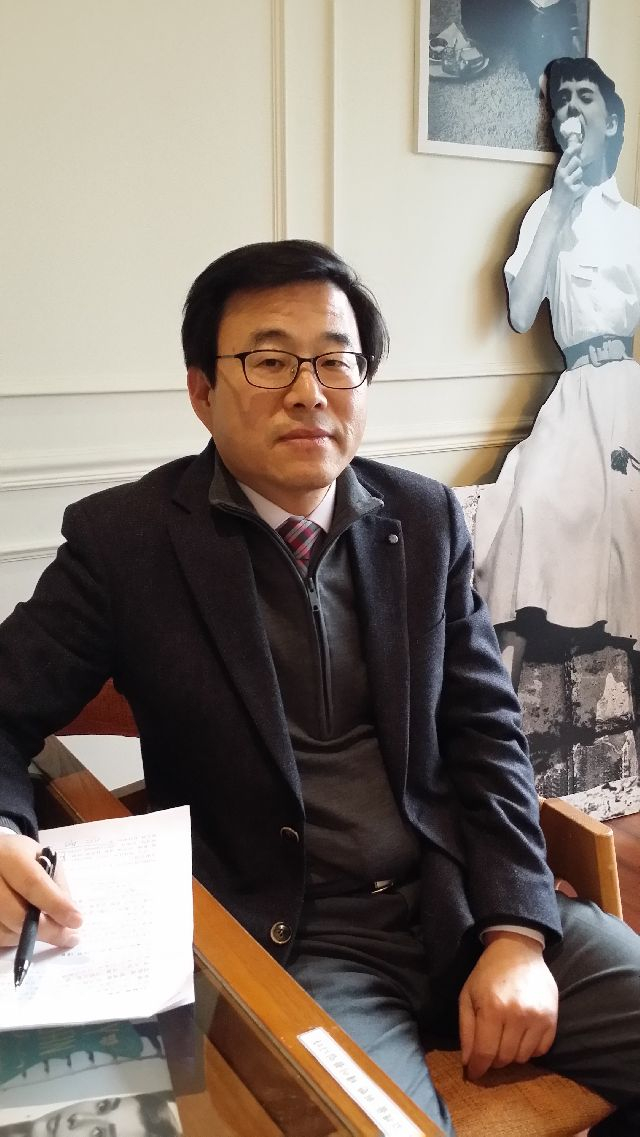 박수홍 부산대 교육학과 교수. 부산일보DB