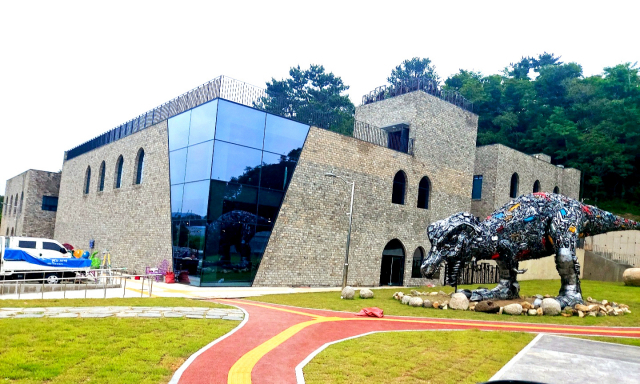 울산 울주군 서생면에 문화예술 복합공간 FE01/FE갤러리가 문을 연다. 아트서생 제공