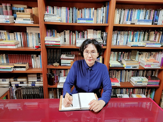 거창 전국 대학연극제 집행위원회 조매정(63) 위원장