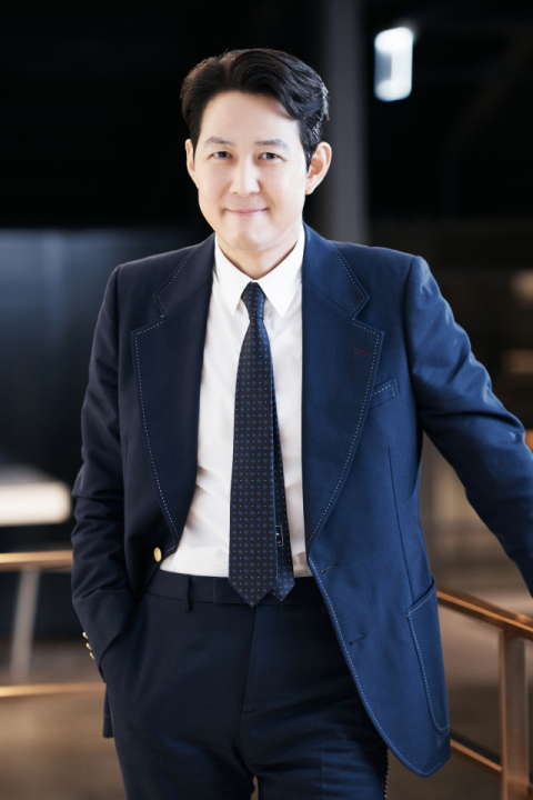 배우 이정재는 10일 개봉한 영화 ‘헌트’로 영화 감독에 데뷔한다. 메가박스중앙플러스엠 제공