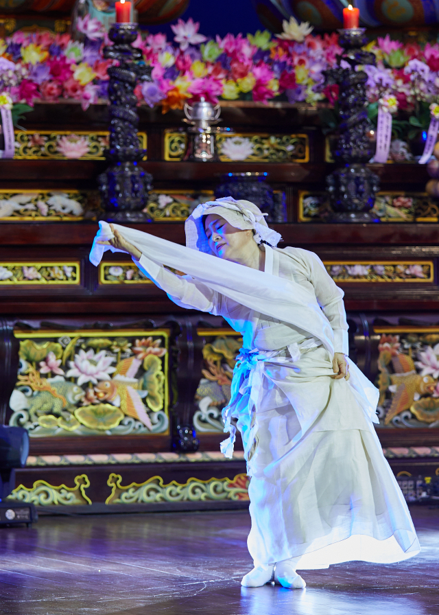 이노연의 춤. 민족미학연구소 제공