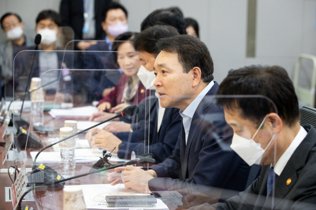 국민의힘 성일종 정책위의장이 11일 제3차 민·당·정 간담회와 디지털자산특별위원회 출범식에서 인사말을 하고 있다. 김종호 기자 kimjh@