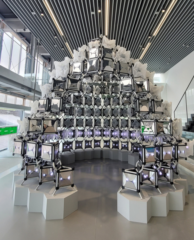 바래 '인해비팅 에어'. 오금아 기자