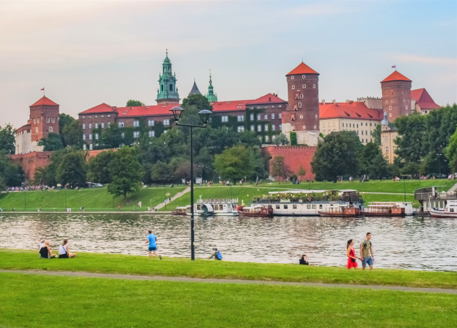 비스와 강과 바벨 성.