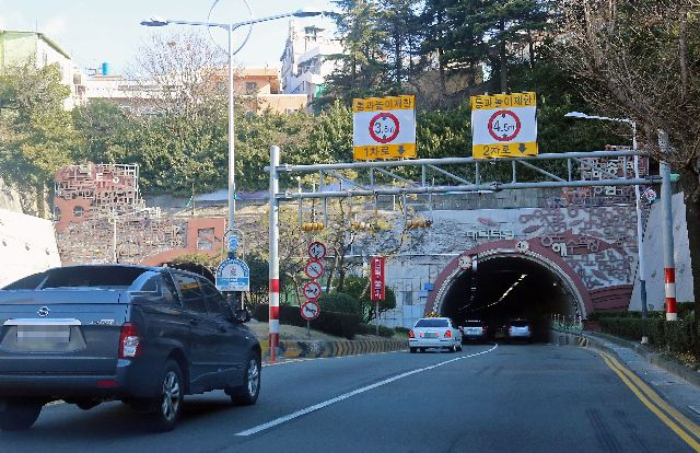 사진은 대티터널 모습. 부산일보DB