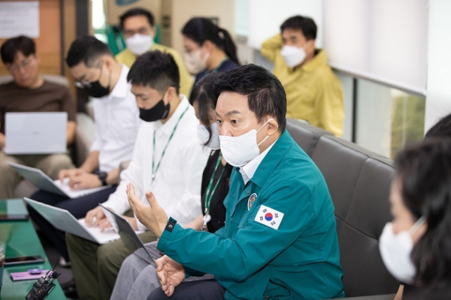 원희룡 국토교통부 장관이 23일 정부세종청사 국토부 기자실을 찾아 1기 신도시 재정비 연구용역 등에 대한 의견을 밝히고 있다. 국토부 제공