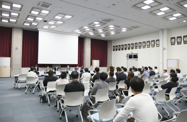 25일 오후 부산시청 대회의실에서 제1차 2030부산월드엑스포 건축포럼이 열렸다. 부산건축사회 제공