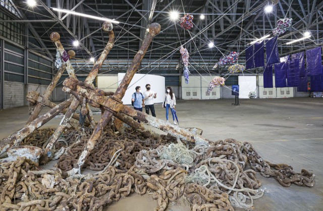 1일 부산 중구 부산항 제1부두 전시장. 김종진 기자 kjj1761@
