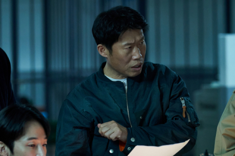 유해진이 영화 ‘공조2’에서 남한 형사 강진태를 연기했다. 사진은 영화 스틸 컷. CJ ENM 제공