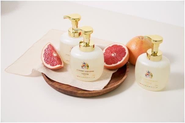 프리미엄 유아 브랜드 ‘르소메’가 새롭게 출시한 친환경 포밍 주방세제. 르소메 제공