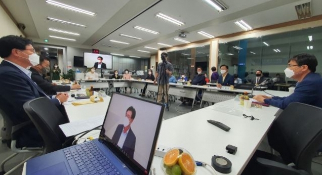 ‘2020 부산인문연대프로젝트’ 행사 모습. 부산일보 DB