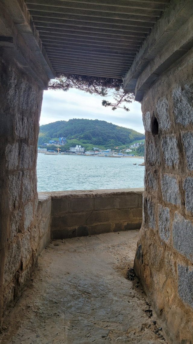 매미성 안에서 바라본 풍경.