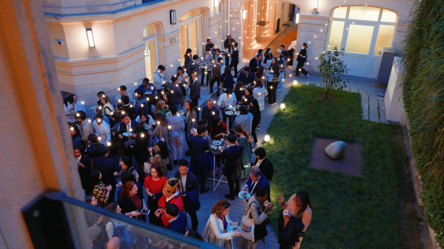 지난 23일 오후 6시 30분께(현지시간) 프랑스 파리 주프랑스한국문화원(위쪽)에서 중앙아시아 국가 고위 관계자 등이 참석한 가운데 '부산데이 인 파리' 행사가 열리고 있다. 정수원 PD blueskyda2@