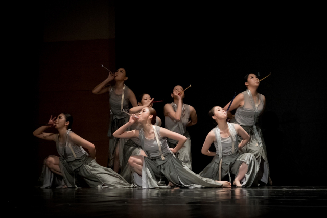 부산대 김예지 안무 '은어'. 부산대학무용연합회 제공