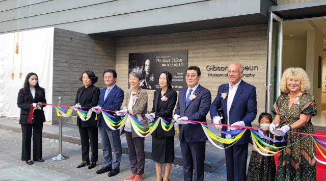 랄프 깁슨 사진미술관이 10월 1일 부산 해운대에 문을 열었다. 오금아 기자