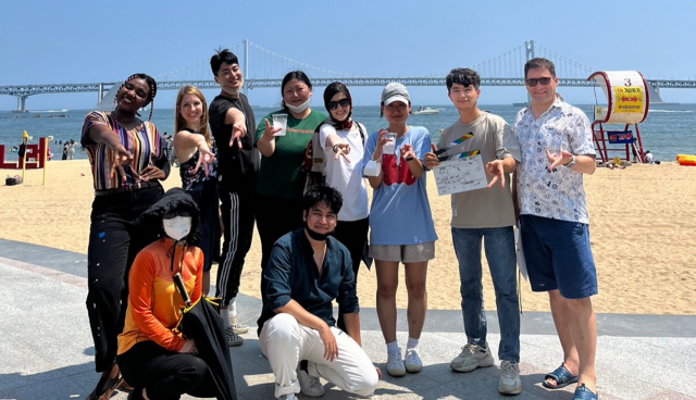 마을영화 만들기 '귀와 혀' 제작팀. BIFF 제공