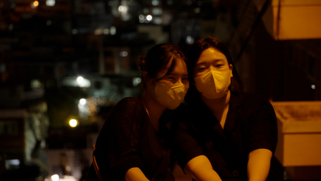 관광객들은 마을을 둘러본 뒤 모두 카메라가 담은 마을보다는 눈으로 담은 마을의 '진짜 아름다움'을 이야기했습니다.