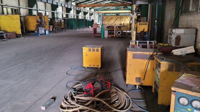 거제시 오비일반산단에 자리 잡은 중견 조선기자재업체 (주)삼녹. 선박 핵심 설비인 배관 분야에서 자타공인 첫손에 꼽는 사업장으로 최근 수주가 늘면서 일감이 밀려들고 있지만, 인력난에 제작 공장 3동 중 1동은 2년째 개점 휴업 중이다. 김민진 기자