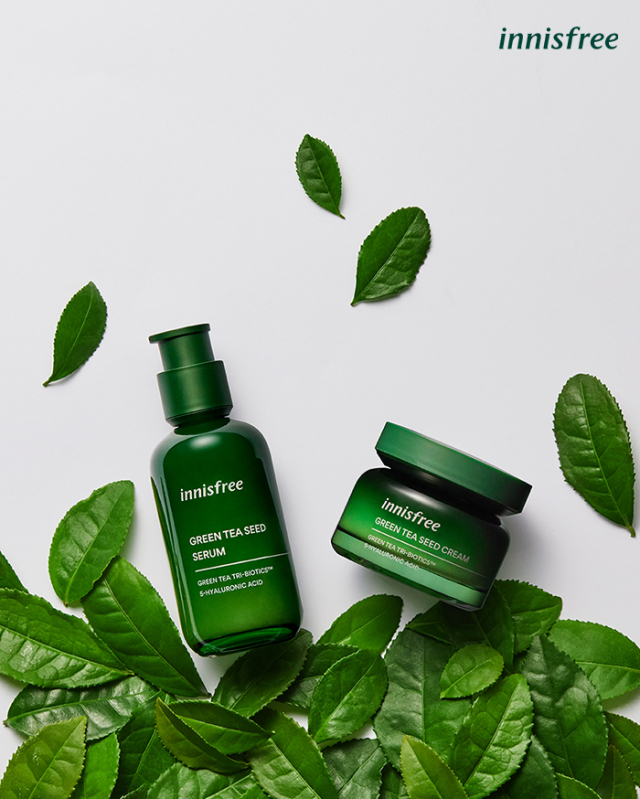 환절기를 맞아 건강 관리를 위한 제품들이 인기를 끌고 있다. 이니스프리 ‘그린티듀오’. 각 사 제공