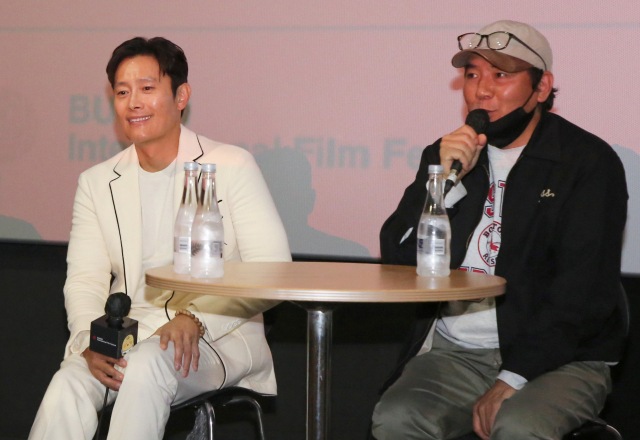 부산 중구 남포동 롯데시네마 대영에서 9일 오후 배우 이병헌과 김지운 감독이 함께하는 부산국제영화제 '마스터 톡' 행사가 열렸다. 문경덕 인턴기자