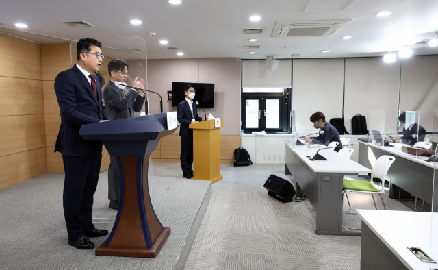 장상윤 교육부 차관이 11일 오후 정부서울청사 브리핑룸에서 제1차 기초학력 보장 종합계획 관련 브리핑을 하고 있다. 연합뉴스