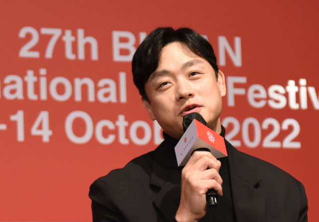 제27회 부산국제영화제에서 올해의 배우상을 수상한 영화 ‘빅슬립’ 배우 김영성. 안지현 인턴기자