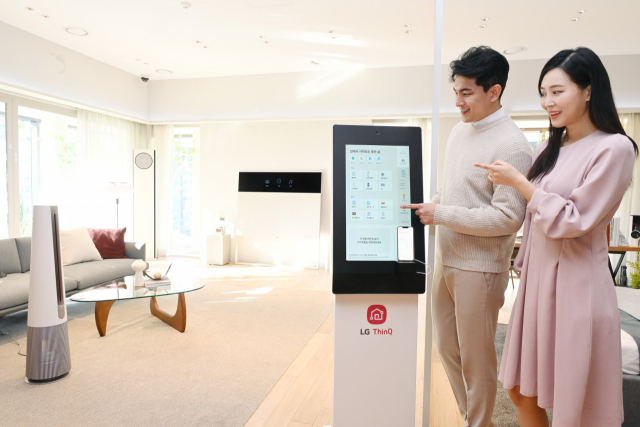 LG전자가 LG베스트샵에 마련한 스마트홈 플랫폼 ‘LG 씽큐’ 앱 전용체험 공간 모습. LG전자 제공