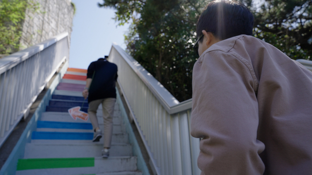 절영해안로에서 흰여울문화마을로 올라가는 계단은 '역시 산복도로'라는 말이 절로 나올 정도로 높았습니다.