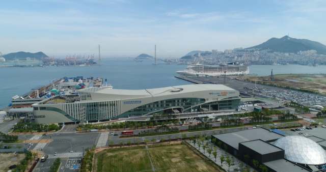 부산항국제여객터미널 전경. 해수부 제공