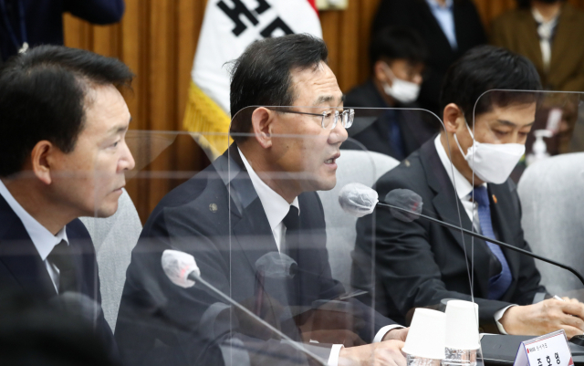 국민의힘 주호영 원내대표가 6일 국회에서 열린 '민생금융점검 당-정협의회'에서 모두발언 하고 있다. 김종호 기자 kimjh@