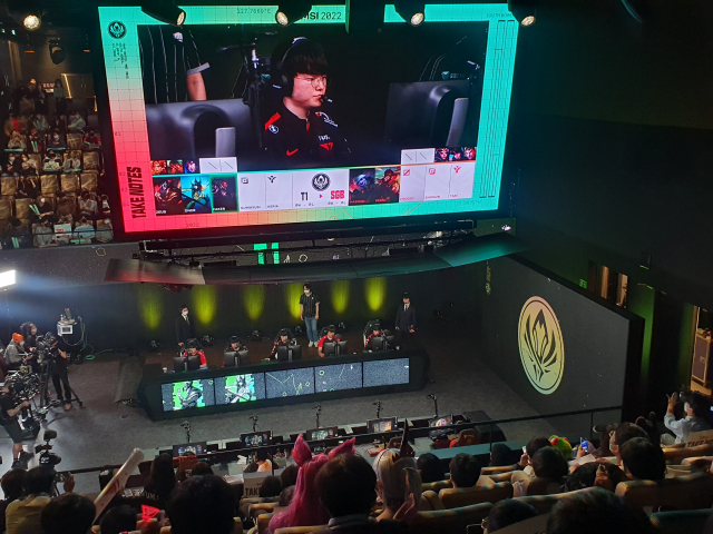 올 5월 부산 부산진구 부전동 부산이스포츠경기장에서 리그 오브 레전드(LoL) 전 세계 리그 대항전인 미드시즌 인비테이셔널(MSI)이 열렸던 당시 모습. 부산일보DB