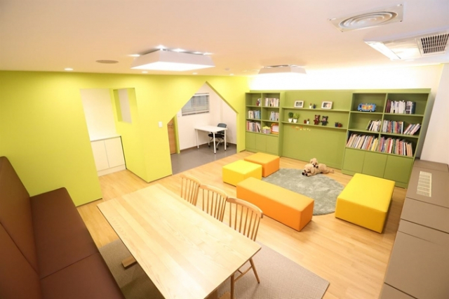 재소자 자녀 지원단체 세움이 2017년 법무부와 함께 전국 최초로 도입한 여주교도소 내 ‘아동친화적 가족접견실’ 모습. 세움 제공