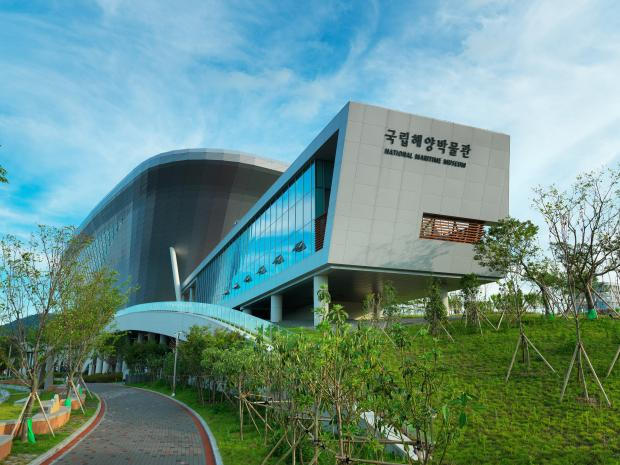 부산시 영도구에 있는 국립해양박물관.