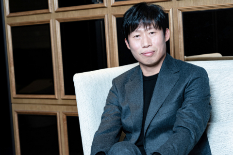 배우 유해진이 오는 23일 개봉하는 영화 ‘올빼미’로 스크린 나들이에 나선다. NEW 제공