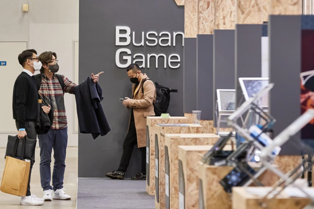 지난해 지스타에 설치된 부산공동관 부스. 지역 게임기업이 모여 부스를 차리고 글로벌 바이어와 투자사와 만나는 자리다. 부산정보산업진흥원 제공