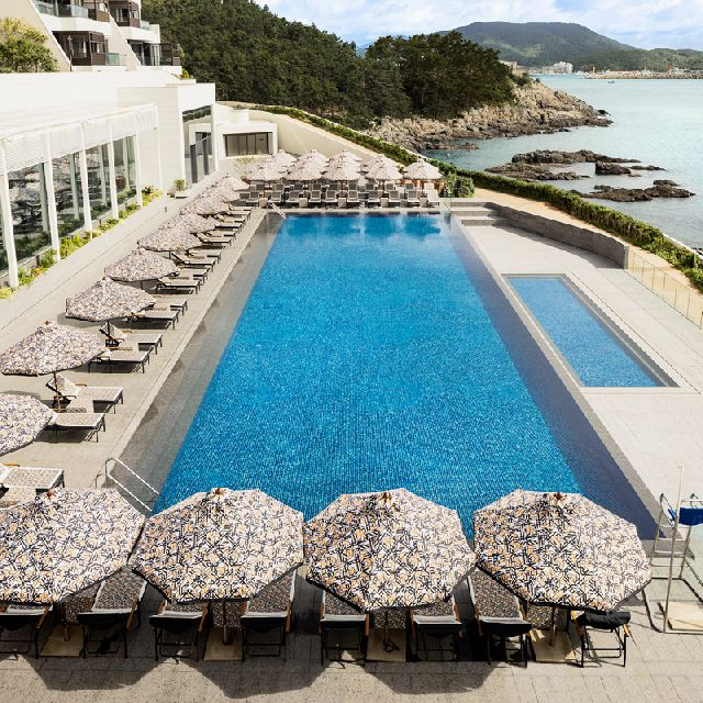 아난티가 부산 동부산 아난티 코브의 압도적인 운영 매출에 힘입어 창사 이래 최대 실적으로 거둔 것으로 나타났다. 부산일보DB