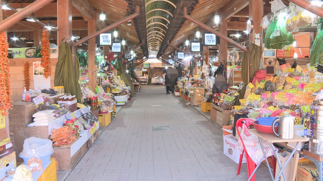 화개장터 내부 전경. 김현우 기자