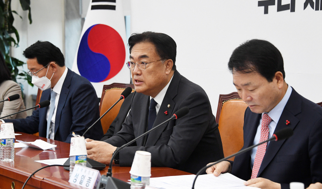 국민의힘 정진석 비상대책위원장이 5일 국회에서 열린 비상대책위원회의에서 모두발언을 하고 있다. 김종호 기자 kimjh@