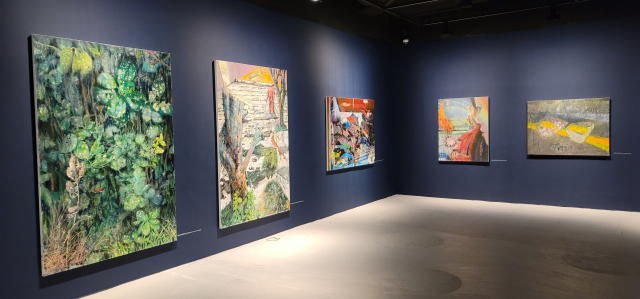 신세계갤러리 센텀시티점 '불협화음으로 노래하기'에 이태훈 작가의 작품이 전시되어 있다. 오금아 기자