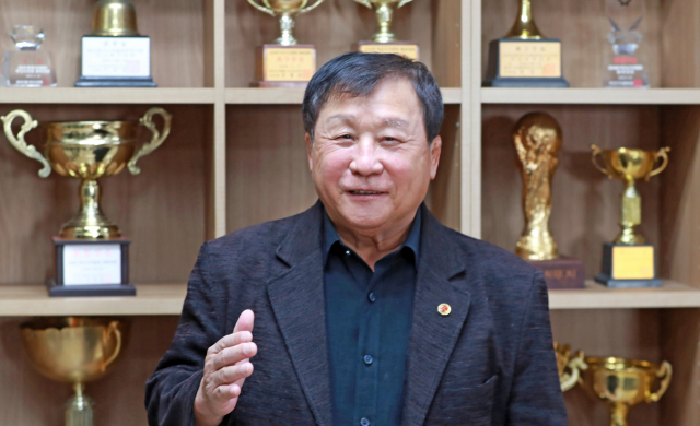 오정룡 부산시체육지도자협회 회장. 김경현 기자 view@