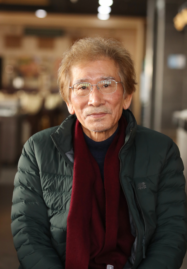 ㈔요산김정한기념사업회 새 이사장으로 선출된 황국명 문학평론가. 이재찬 기자 chan@