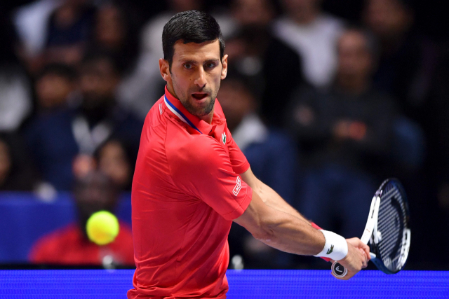지난 20일(현지시간) 두바이에서 열린 월드테니스리그에 출전한 조코비치. AFP연합뉴스